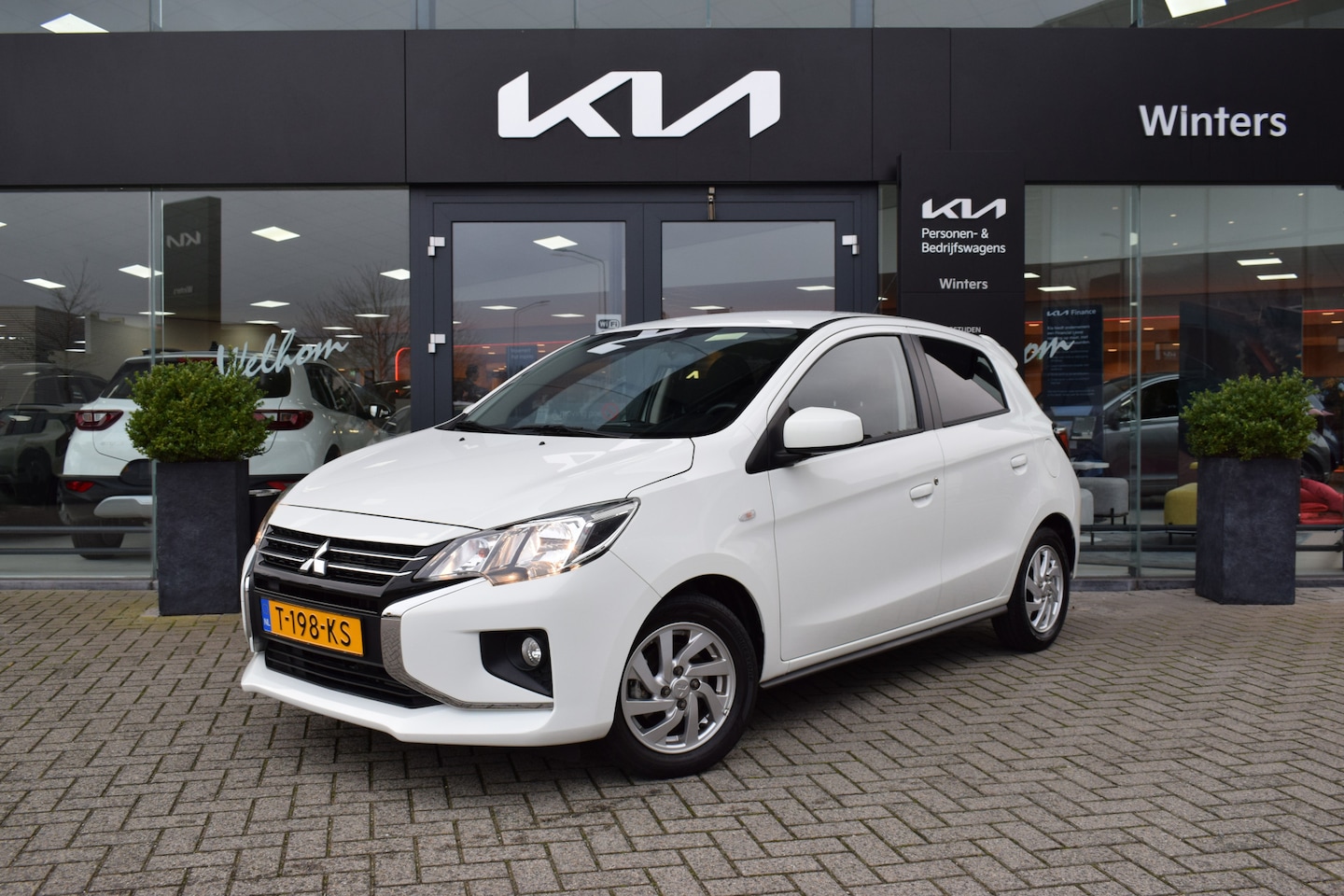 Mitsubishi Space Star - 1.2i-12V ISG Dynamic CVT-Autom. | Cruise Control | SmartLink-Navigatie | Camera | PrivacyG - AutoWereld.nl