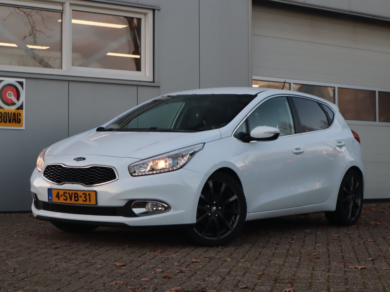Kia Cee'd - 1.6 GDI Business Pack / Trekhaak / Camera - AutoWereld.nl