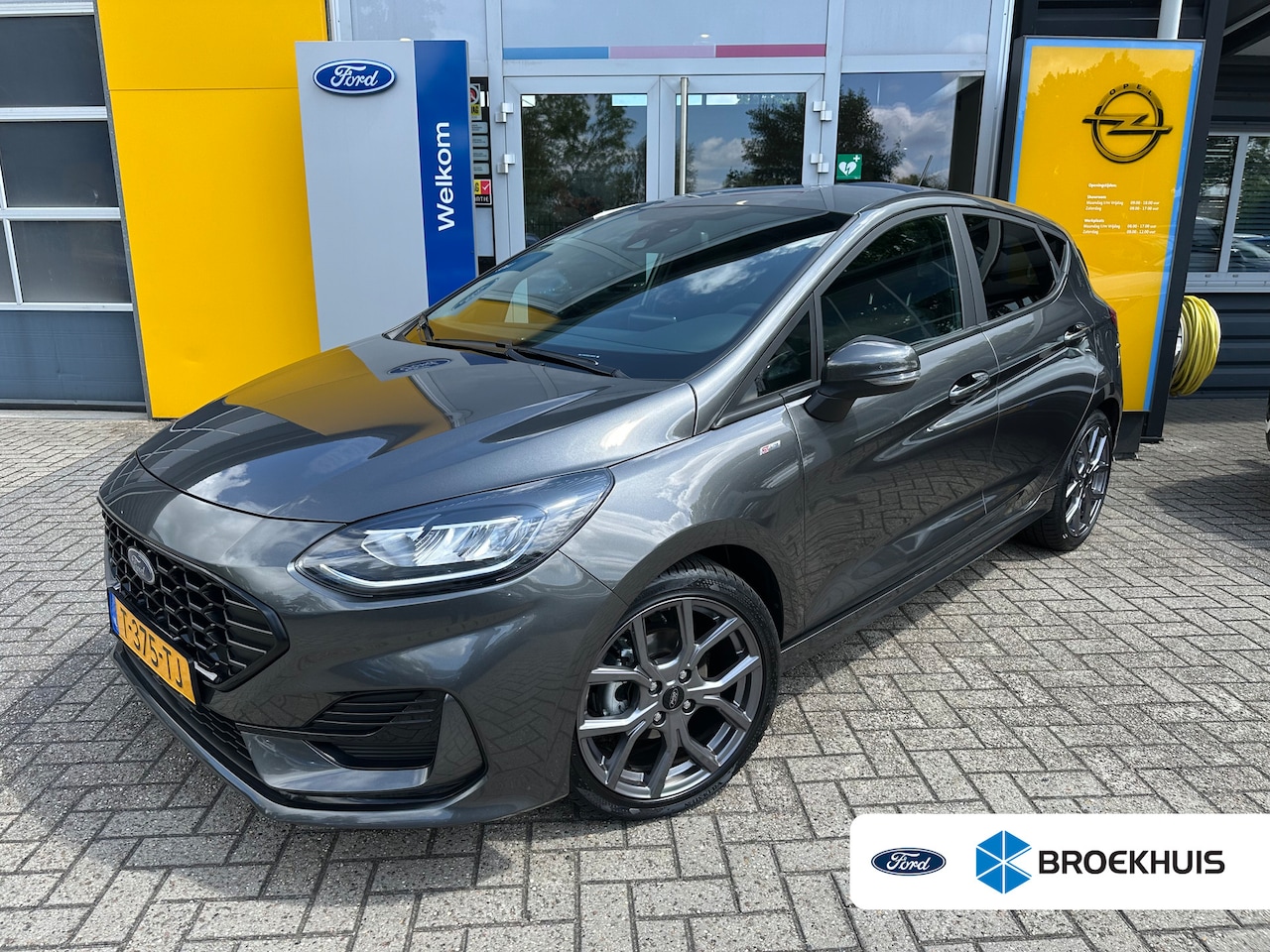 Ford Fiesta - 1.0 125PK Hybrid ST-Line | STOEL-, STUUR- EN VOORRUITVERWARMING| PARKEERSENSOREN| KEYLESS - AutoWereld.nl
