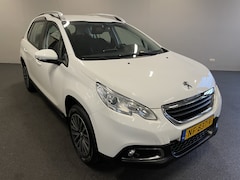 Peugeot 2008 - 1.2 PureTech Active Navigatie-Climate control-Parkeersensoren