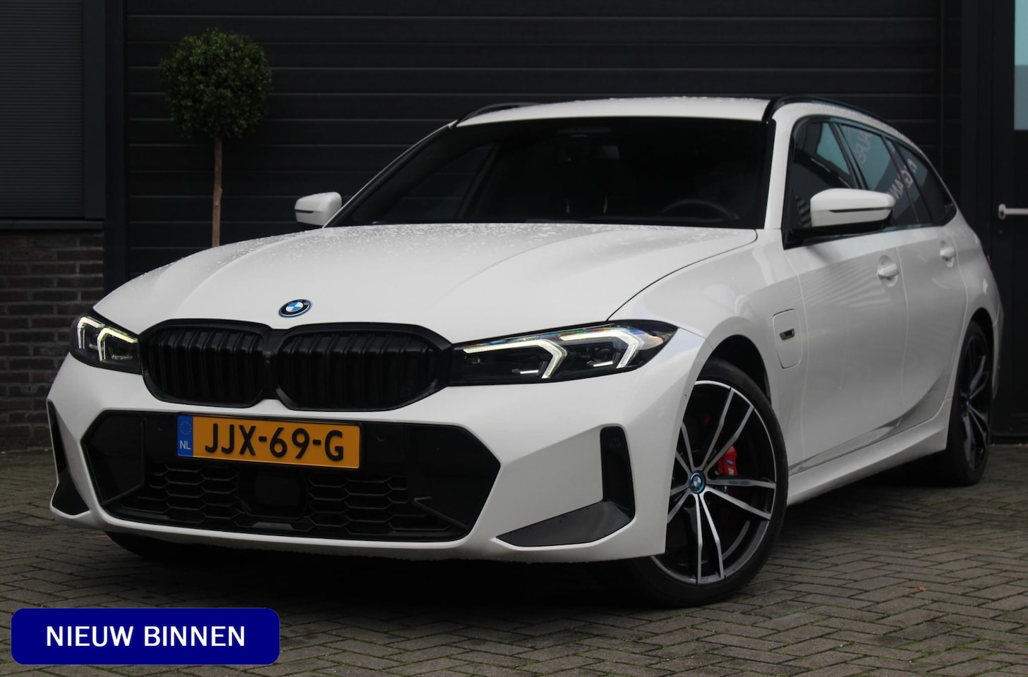 BMW 3-serie Touring - 320e M-sport | Adaptieve Cruise | BLIS | HUB | Pro pakket | Keyless | 19 Inch - AutoWereld.nl