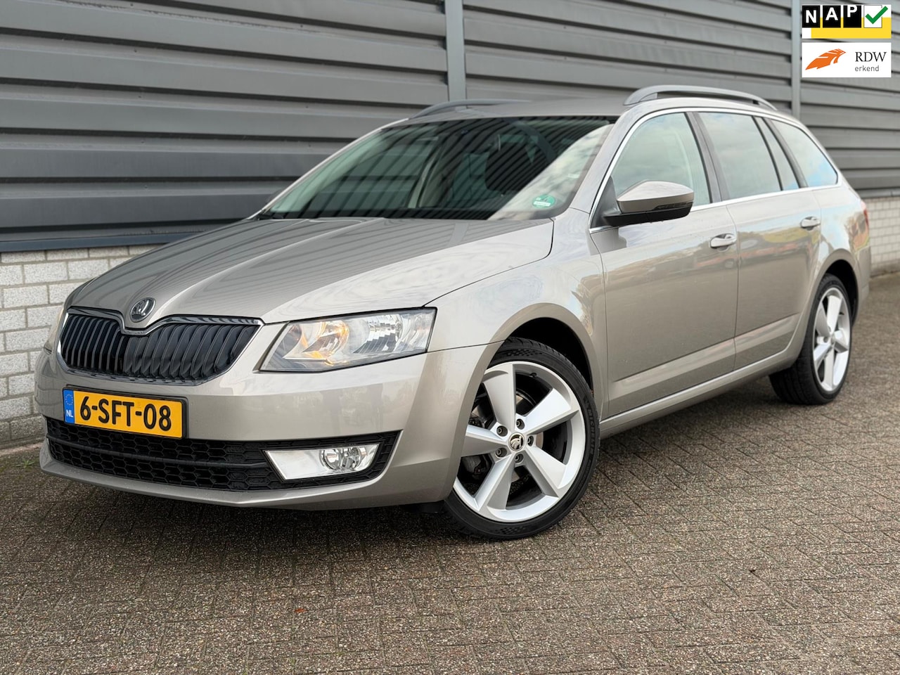 Skoda Octavia Combi - 1.6 TDI Ambition Businessline 1.6 TDI Ambition Businessline DSG NAVI NAP!! - AutoWereld.nl