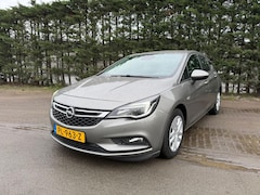 Opel Astra - 1.6 CDTI Business+