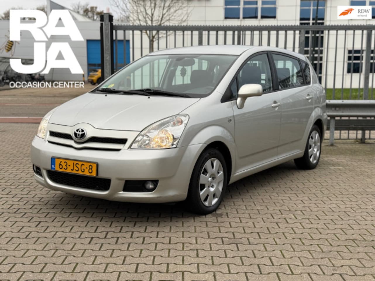 Toyota Corolla Verso - 1.8 VVT-i Terra 7p Cruise Clima Automaat - AutoWereld.nl