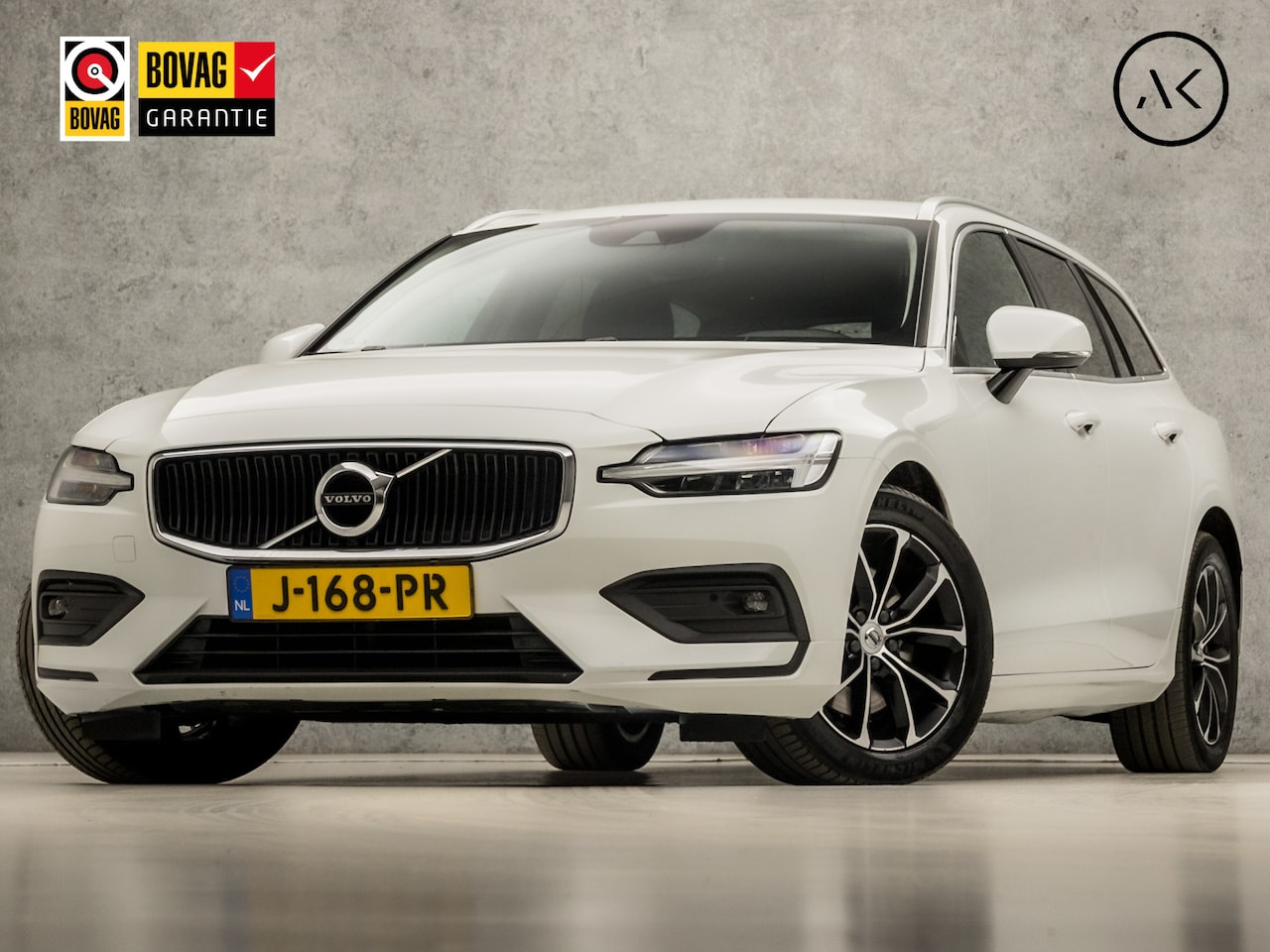 Volvo V60 - 2.0 B3 Sport 177Pk Automaat (APPLE CARPLAY, GROOT NAVI, HARMAN/KARDON, LEDER, STUUR/STOELV - AutoWereld.nl