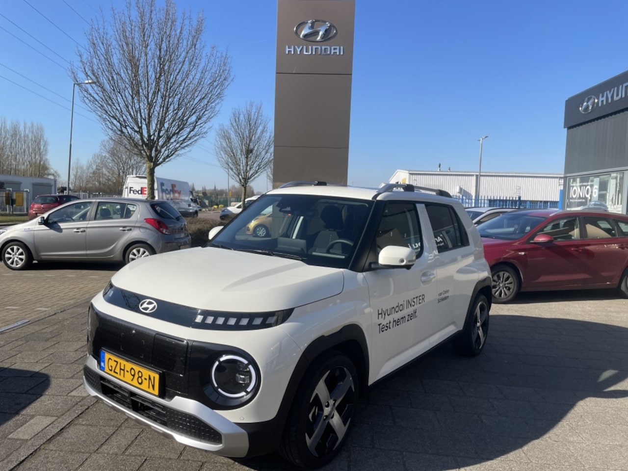 Hyundai Inster - Evolve Sky Plus 49 kWh*RIJKLAARPRIJS* - AutoWereld.nl