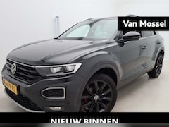Volkswagen T-Roc - 1.5 TSI Sport | 150 PK | Parkeercamera | Climatronic (Automatische Airco) | Digital Cockpi