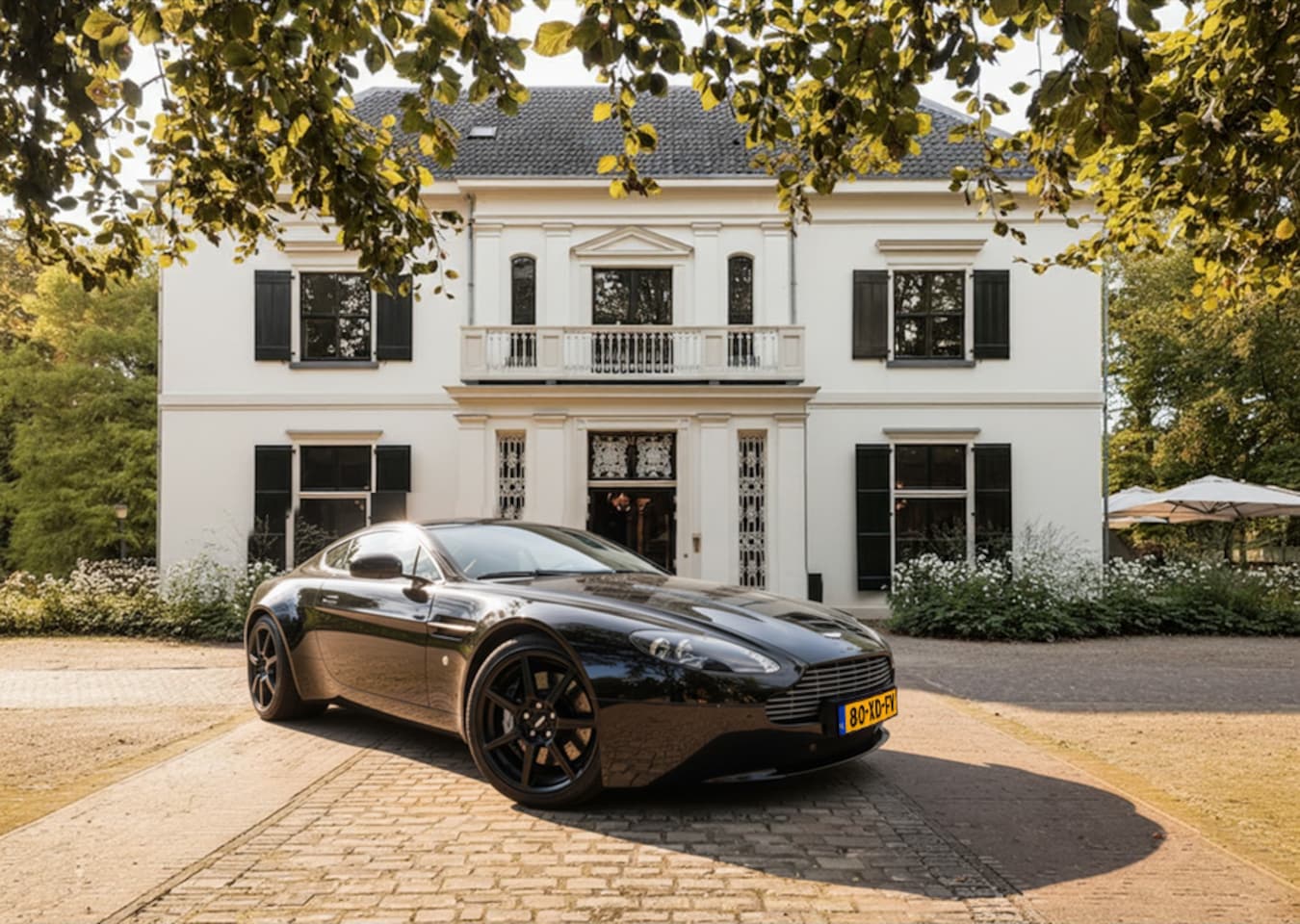 Aston Martin V8 Vantage - 4.3 V8 Handgeschakeld / NL Auto ! - AutoWereld.nl