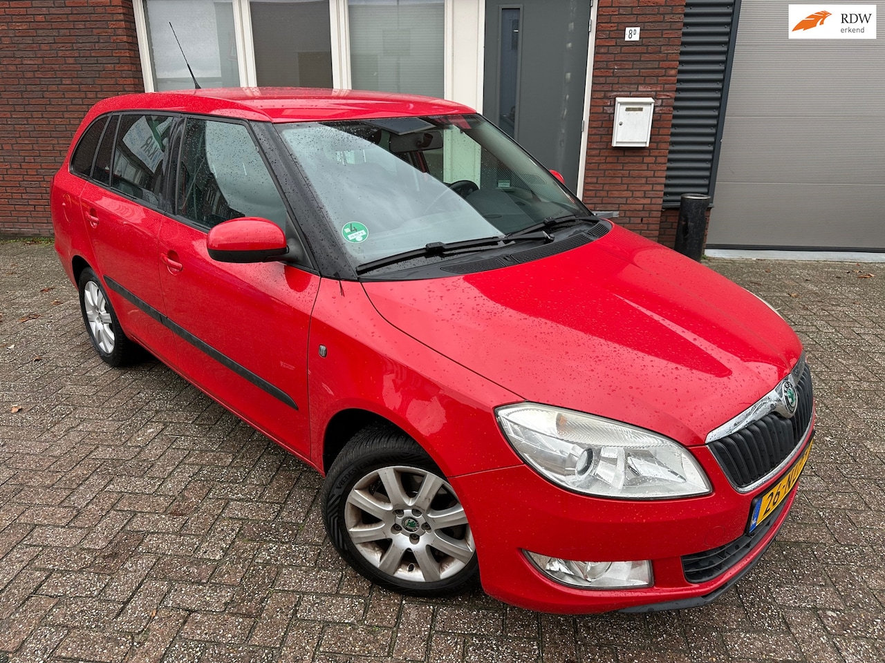 Skoda Fabia Combi - 1.2 TSI Elegance / Airco / Cruise / NAP / Trekhaak - AutoWereld.nl