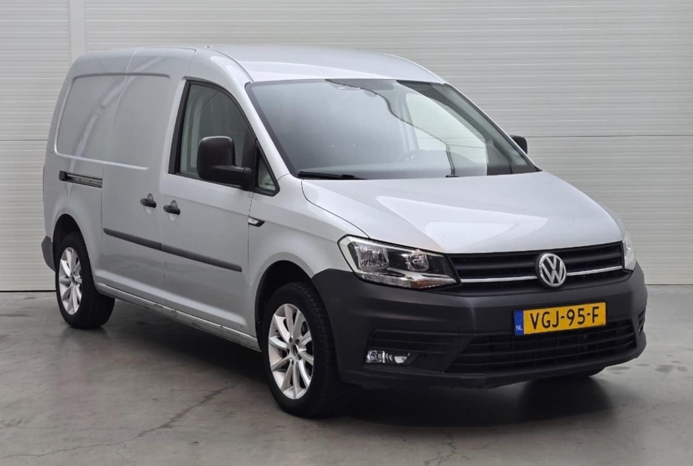 Volkswagen Caddy Maxi - 2.0 TDI L2H1 BMT Highline 2020 - AutoWereld.nl