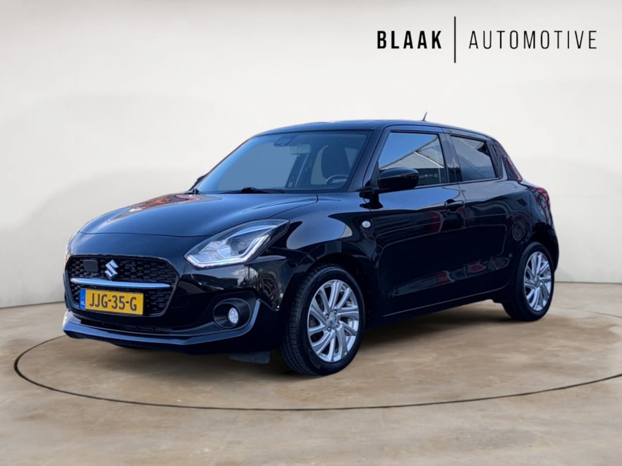 Suzuki Swift - 1.2 Select Smart Hybrid | Carpass | Navigatie | Camera - AutoWereld.nl