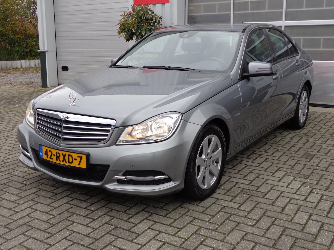 Mercedes-Benz C-klasse - 180 Business Class 125! Navi,Cruise Control, PDC V+A , Climate control,etc,etc - AutoWereld.nl