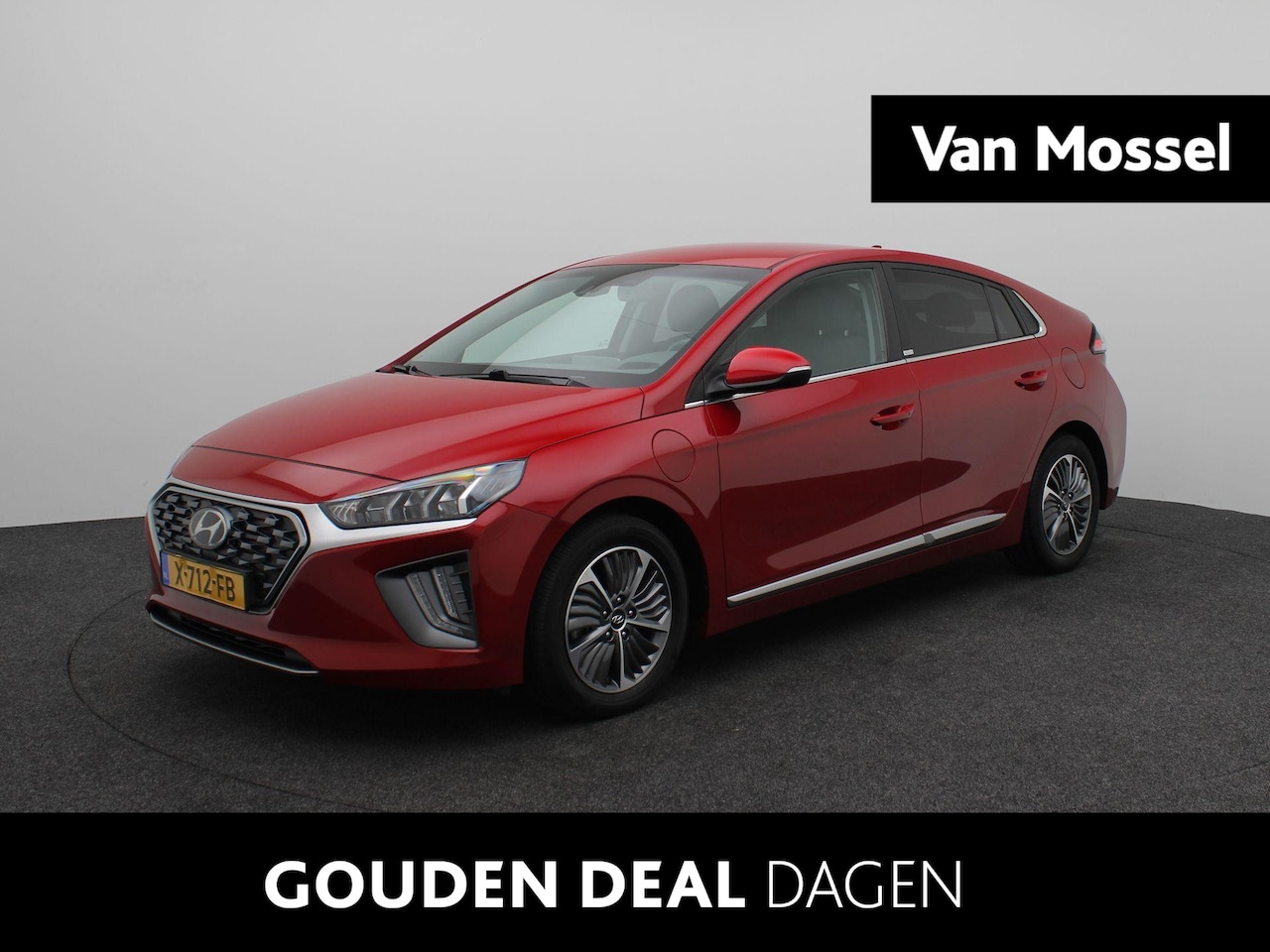 Hyundai IONIQ - 1.6 GDi PHEV Comfort |  Automaat | Getint glas | Climate Control | Navigatie | Complete ui - AutoWereld.nl