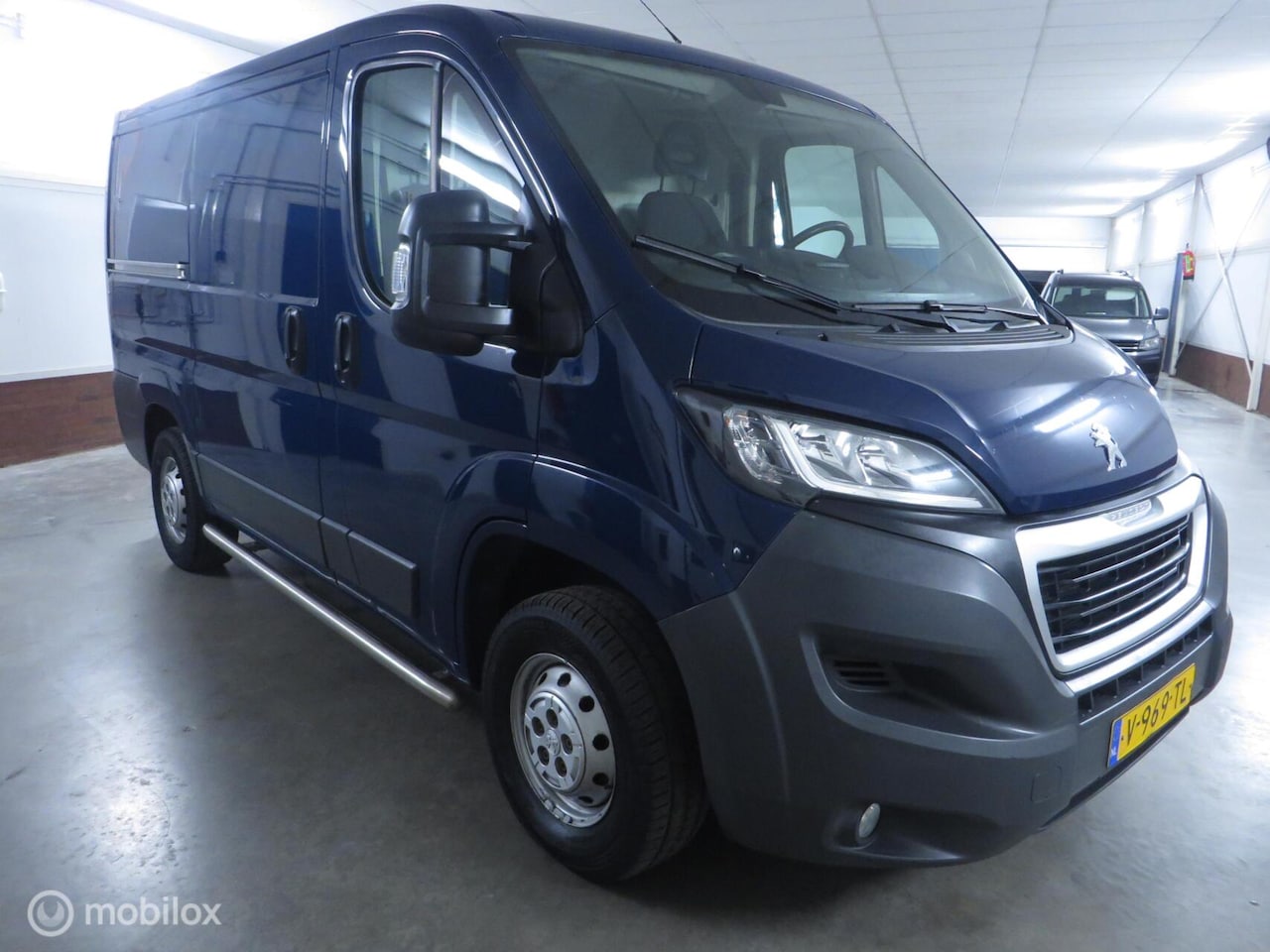 Peugeot Boxer - Bestel 333 2.0 BlueHDI L1H1 Pro 2x Schuifdeur - AutoWereld.nl