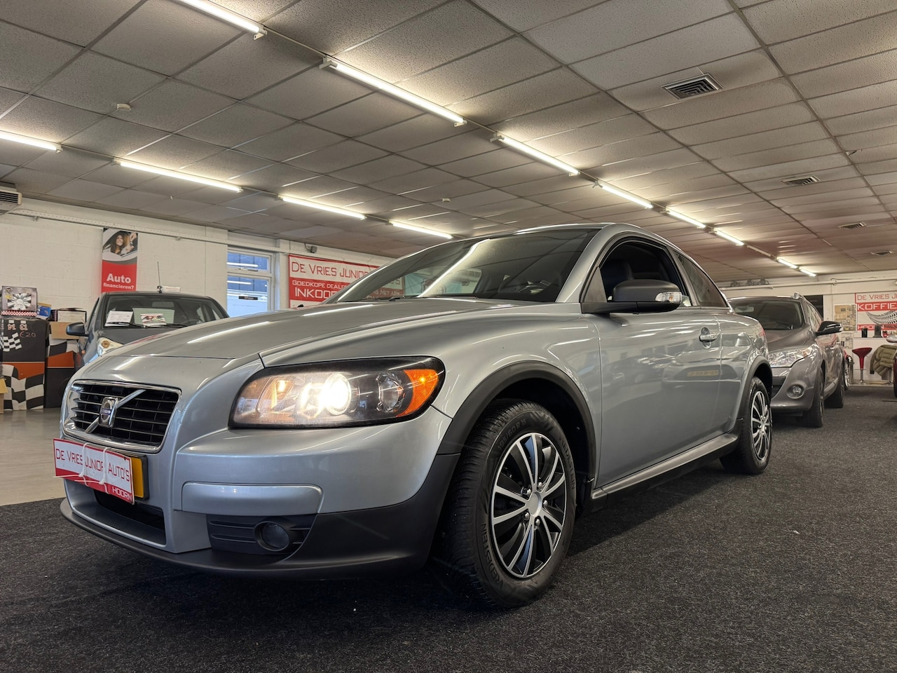Volvo C30 - 1.8 Sport. Leder, cruise, pdc, climate control en meer! - AutoWereld.nl