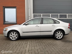 Volvo S40 - 2.4 Geartr. Exclusive - leder - xenon