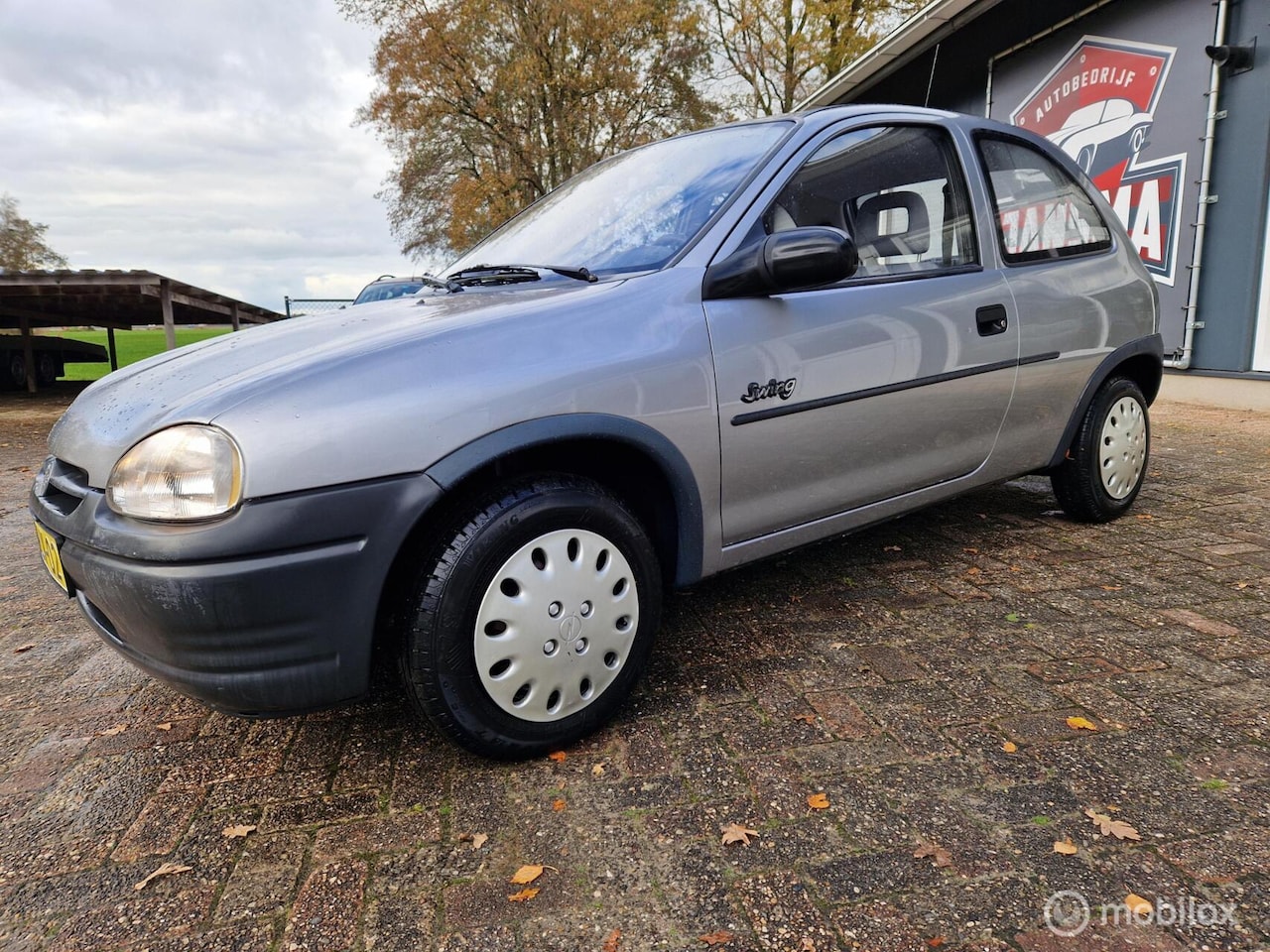Opel Corsa - 1.2i 1994 74000km!! Apk 11-2026 - AutoWereld.nl
