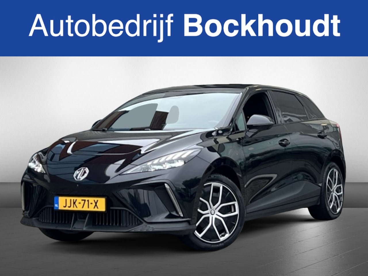 MG MG4 Electric - Luxury 64 kWh | Navigatie | Camera - AutoWereld.nl