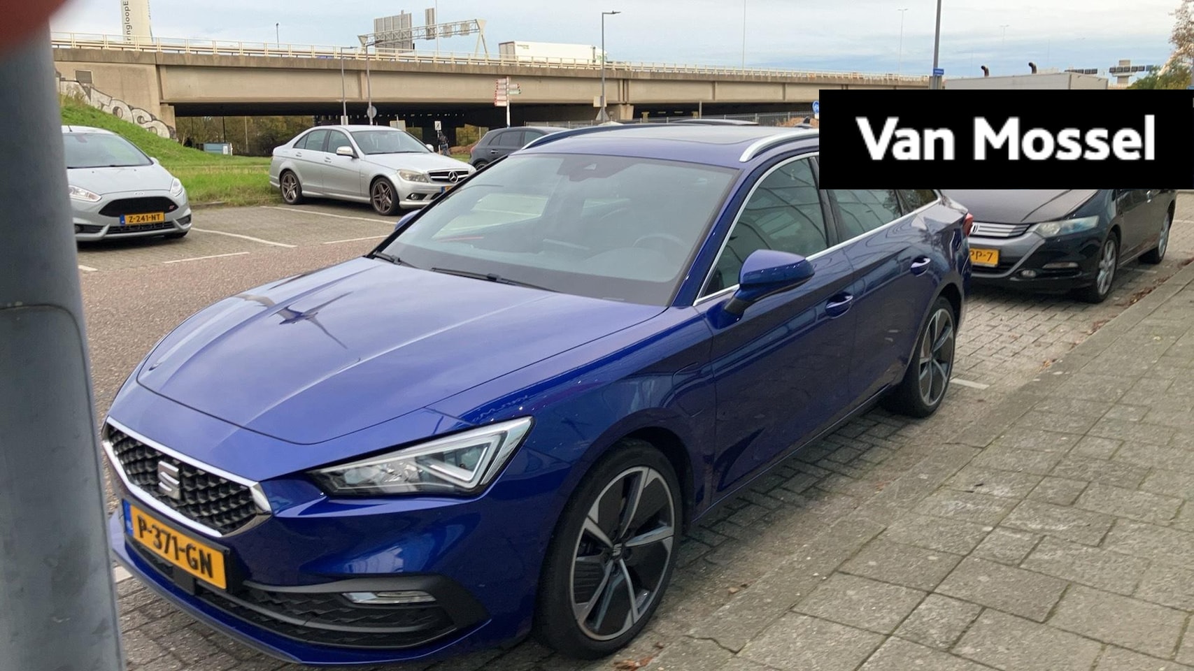 SEAT Leon Sportstourer - 1.4 TSI eHybrid PHEV FR 204 PK | Automaat | Elektrische Stoel | Stoelverwarming | Alcantar - AutoWereld.nl