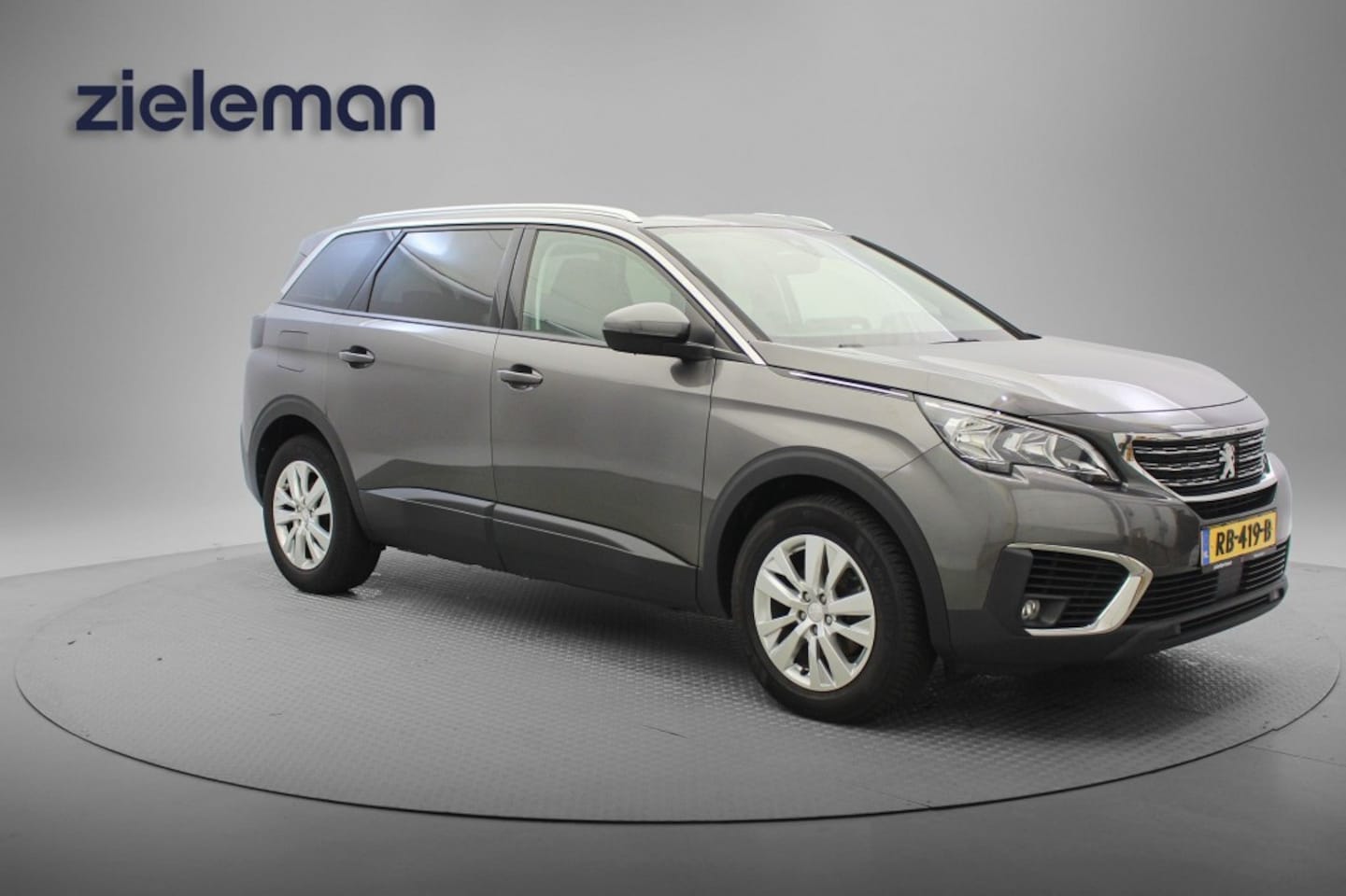 Peugeot 5008 - 1.2 PureTech Executive 7 Persoons - Carplay, Cruise, Digitaal Cockpit - AutoWereld.nl