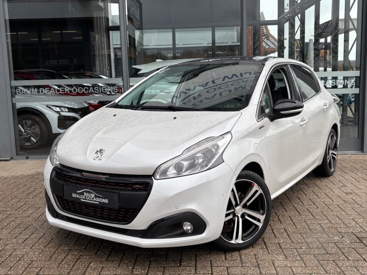 Peugeot 208 - 1.2 GT LINE 110 PK PANO NAVI AIRCO/ECC LEDER - AutoWereld.nl