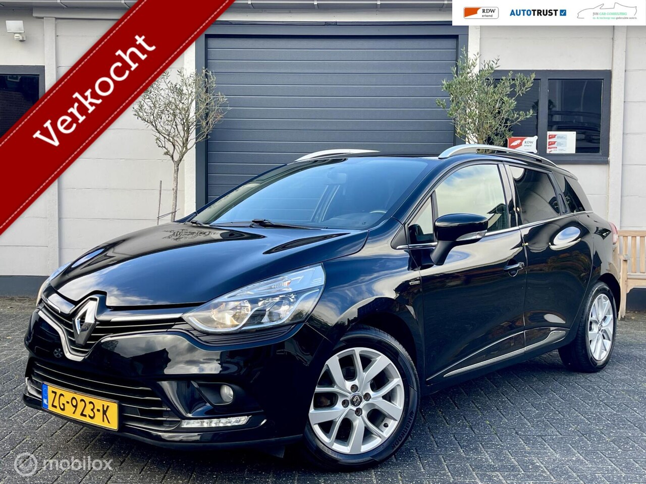 Renault Clio Estate - 90pk TCe|RIJKLAAR|1E EIG|KEYLESS|T.HAAK! - AutoWereld.nl