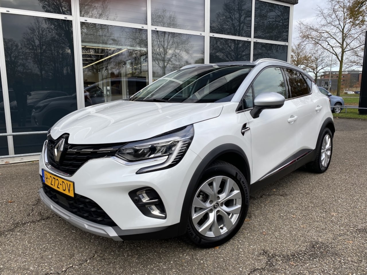 Renault Captur - 1.0 TCe Intens | Trekhaak | All seasons - AutoWereld.nl