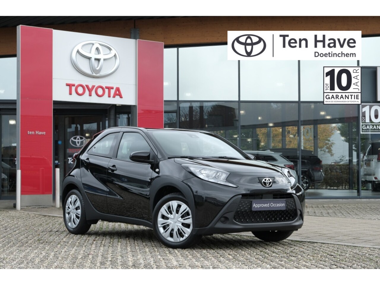 Toyota Aygo X - 1.0 VVT-i MT Play | Achteruitrijcamera | Buitenspiegels elektris - AutoWereld.nl