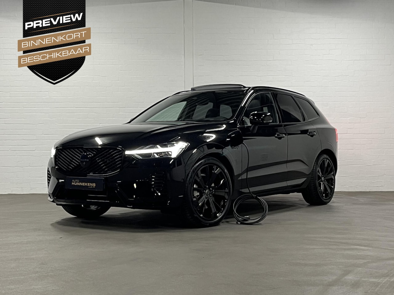 Volvo XC60 - T8 Plug-in AWD Plus Black Edition Open dak | Adapt. cruise control | Harman Kardon | 360° - AutoWereld.nl
