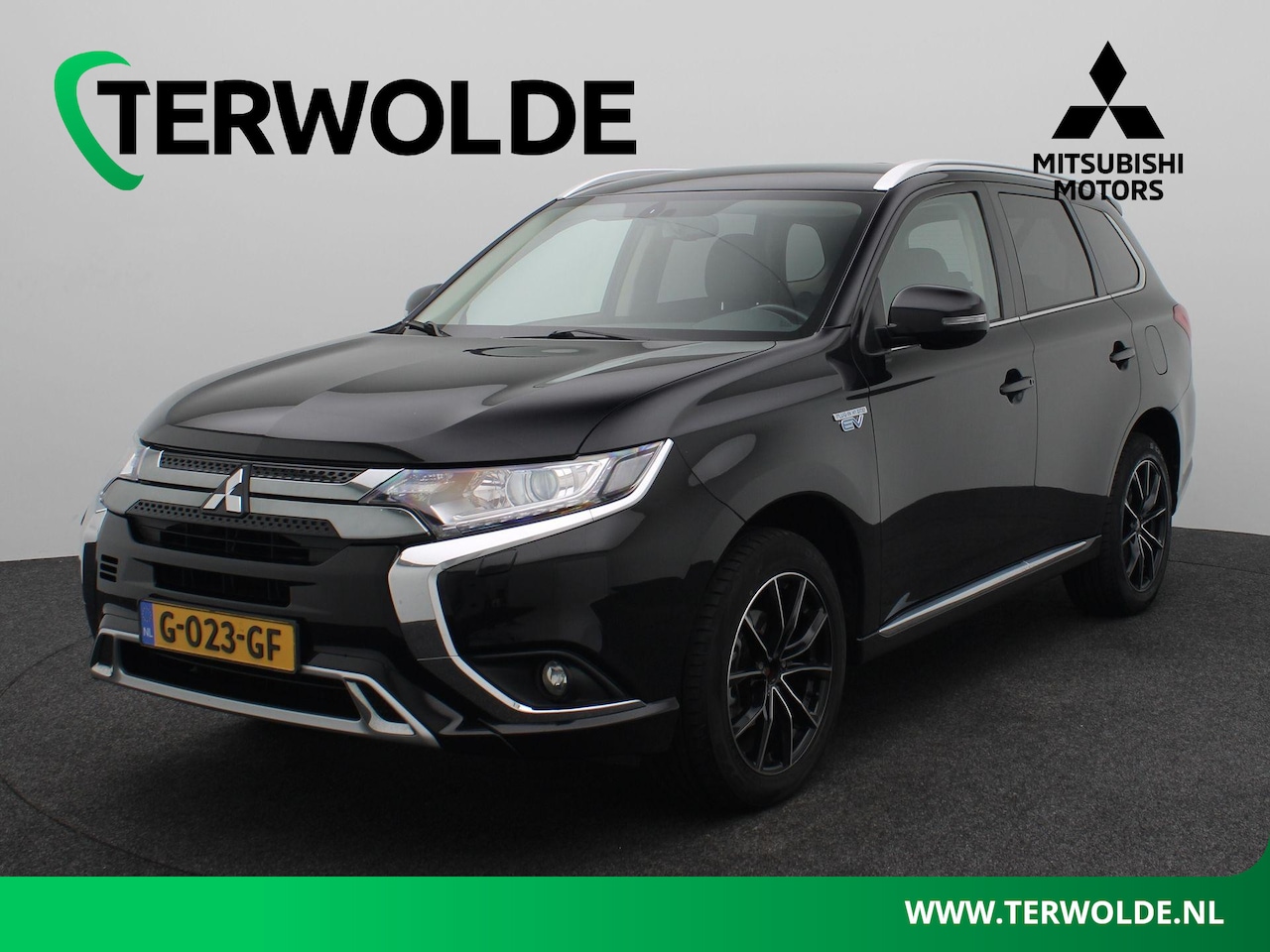 Mitsubishi Outlander - 2.4 PHEV Pure | Trekhaak | Parkeercamera | Climate Control | - AutoWereld.nl