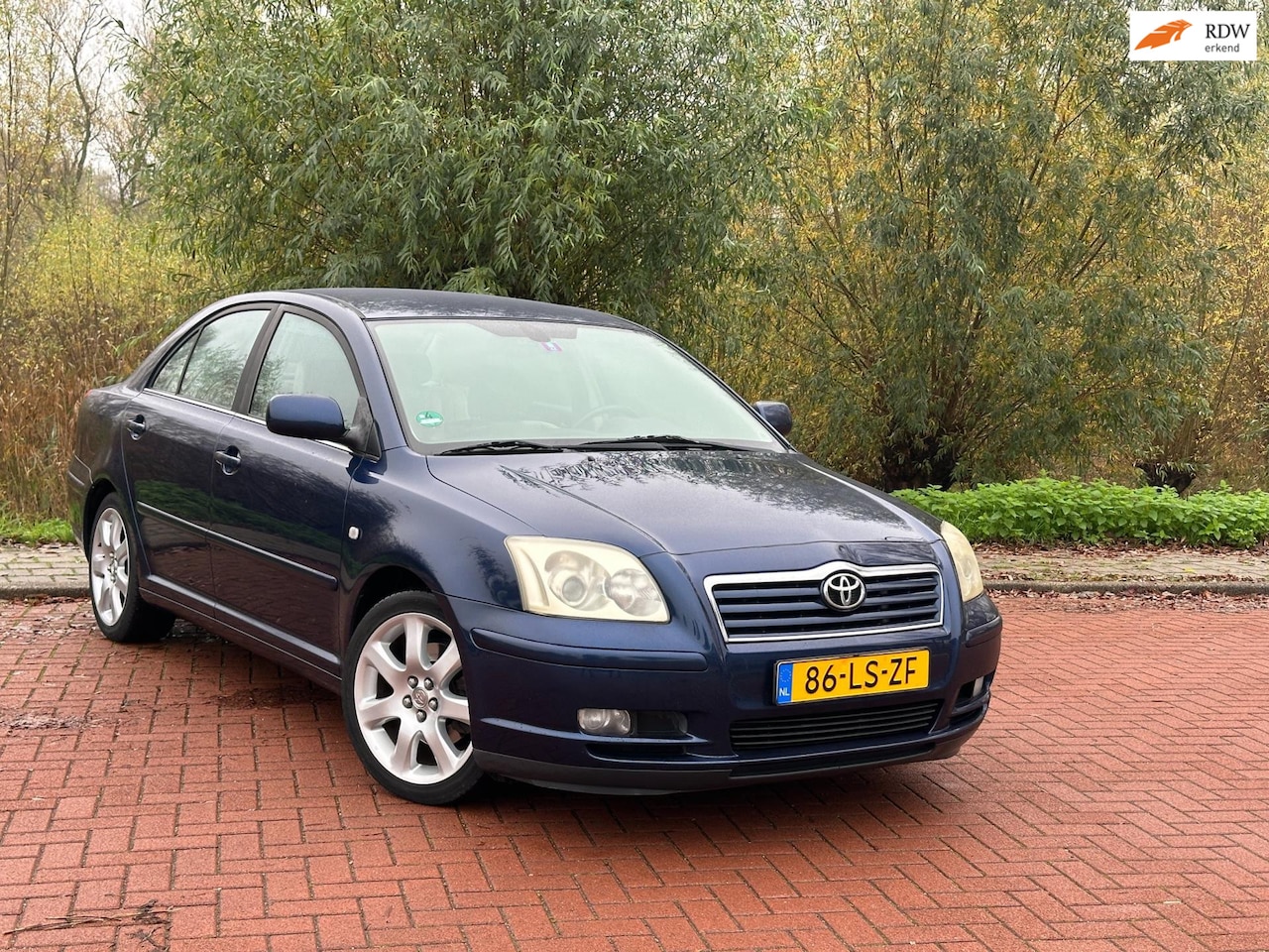 Toyota Avensis - 2.0 VVTi Executive 2.0 VVTi Executive Leer/Nap - AutoWereld.nl