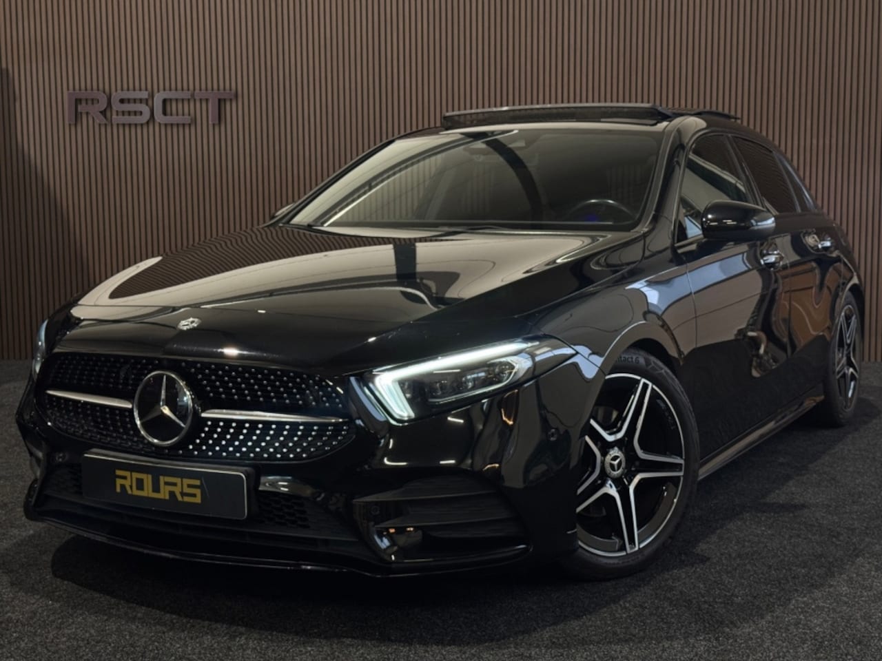 Mercedes-Benz A-klasse - 180 Business Solution AMG|Memory|SfeerV.|Pano|Automaat - AutoWereld.nl