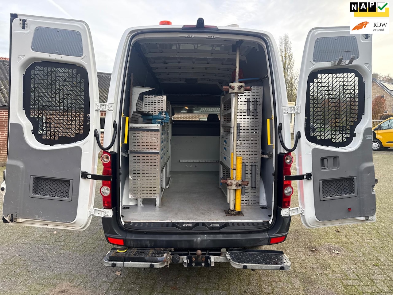 Volkswagen Crafter - 35 2.0 TDI L2H2 euro 6 3,5T servicebus sortimo - 230v omvormer - standkachel - AutoWereld.nl