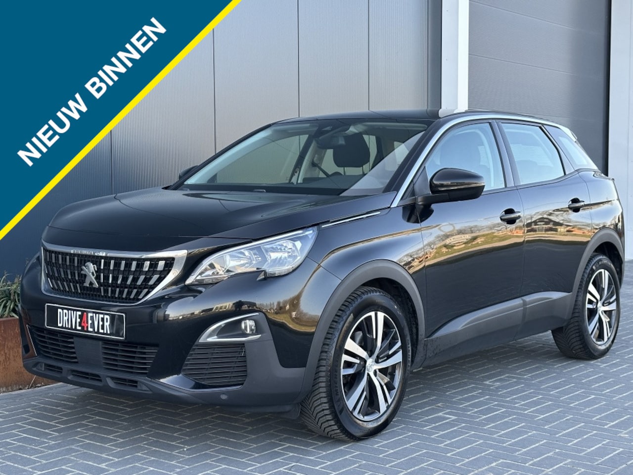 Peugeot 3008 - 1.2 PureTech Allure 2020 NAVI 360 CAMERA CLIMATE SPORTVELGEN - AutoWereld.nl