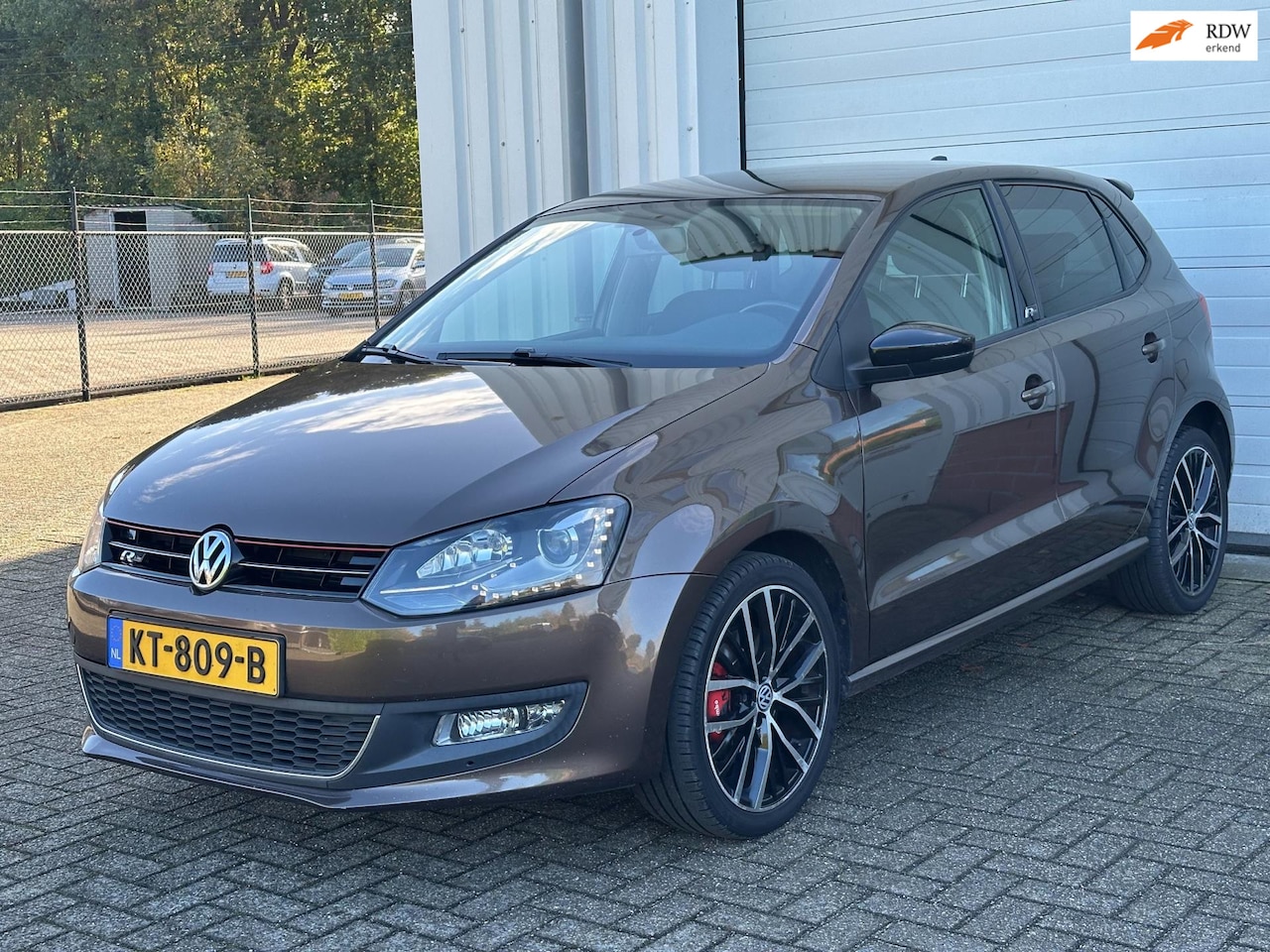 Volkswagen Polo - 1.2 TSI R-Line Highline, Navi, Xenon, Climate, Cruise, Pdc ! - AutoWereld.nl
