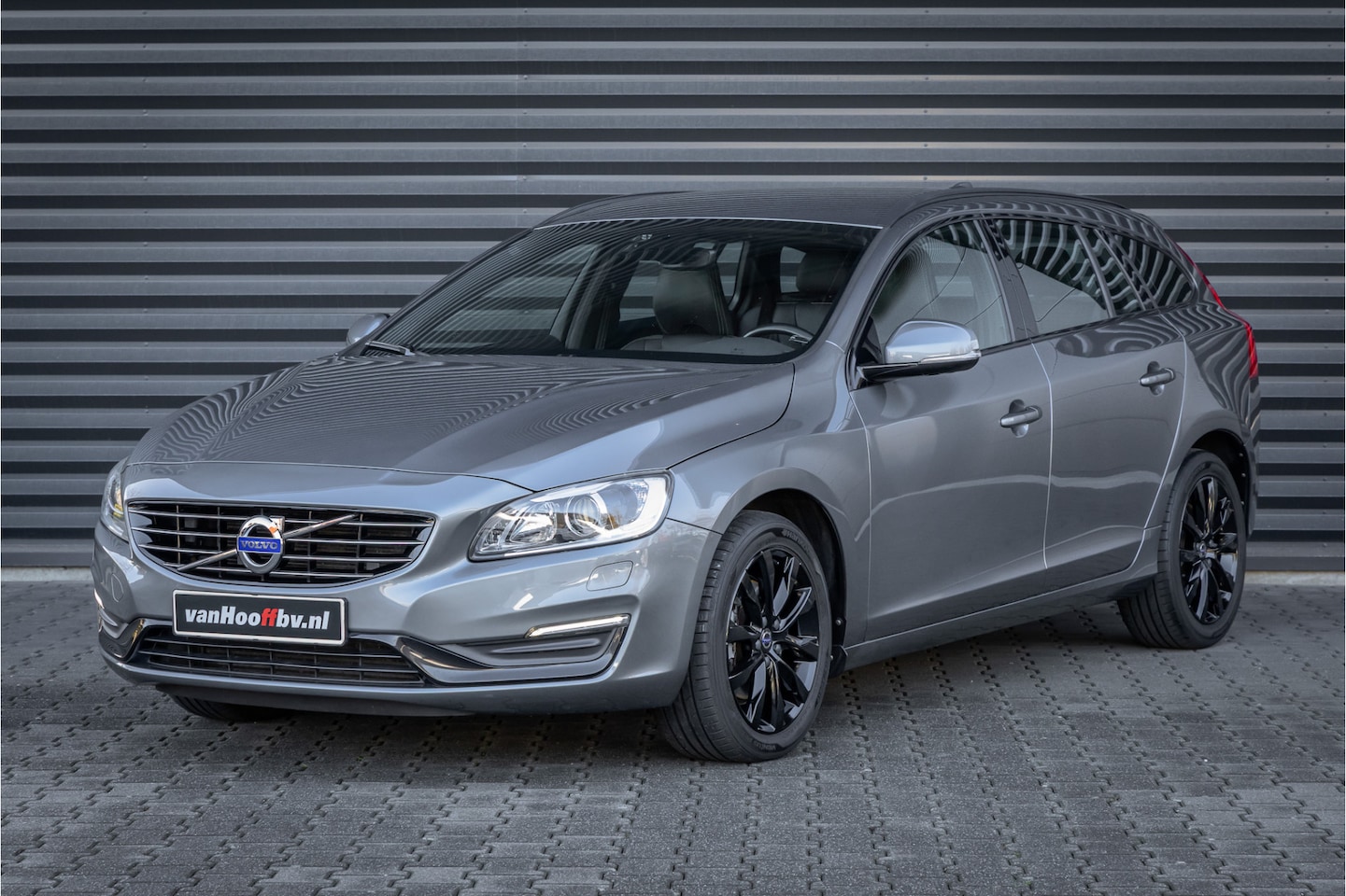 Volvo V60 - T3 Polar+ Dynamic - AutoWereld.nl