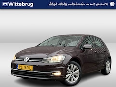 Volkswagen Golf - 1.0 TSI Comfortline / Digitaal dashboard / Navigatie / Camera / Parkeersensoren V+A / App