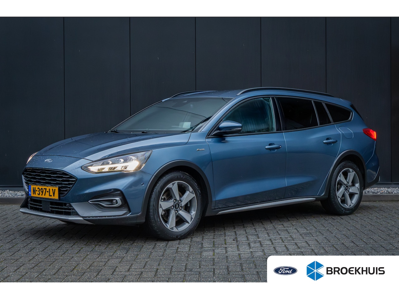 Ford Focus Wagon - 1.0 155pk EcoBoost Hybrid Active | Trekhaak | Elektr. Klep | Camera | Head-Up Display | Ad - AutoWereld.nl