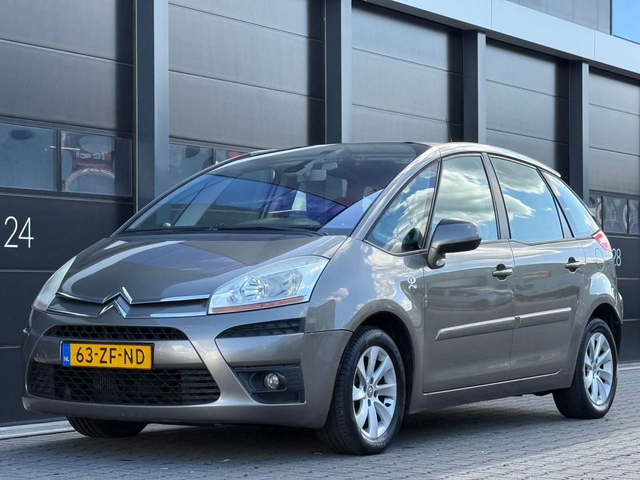Citroën C4 Picasso - 1.6 HDI Pano AUTOMAAT - AutoWereld.nl