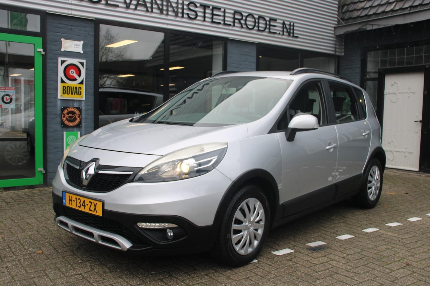 Renault Scénic Xmod - 1.2 TCe Expression 1.2 TCe Expression - AutoWereld.nl