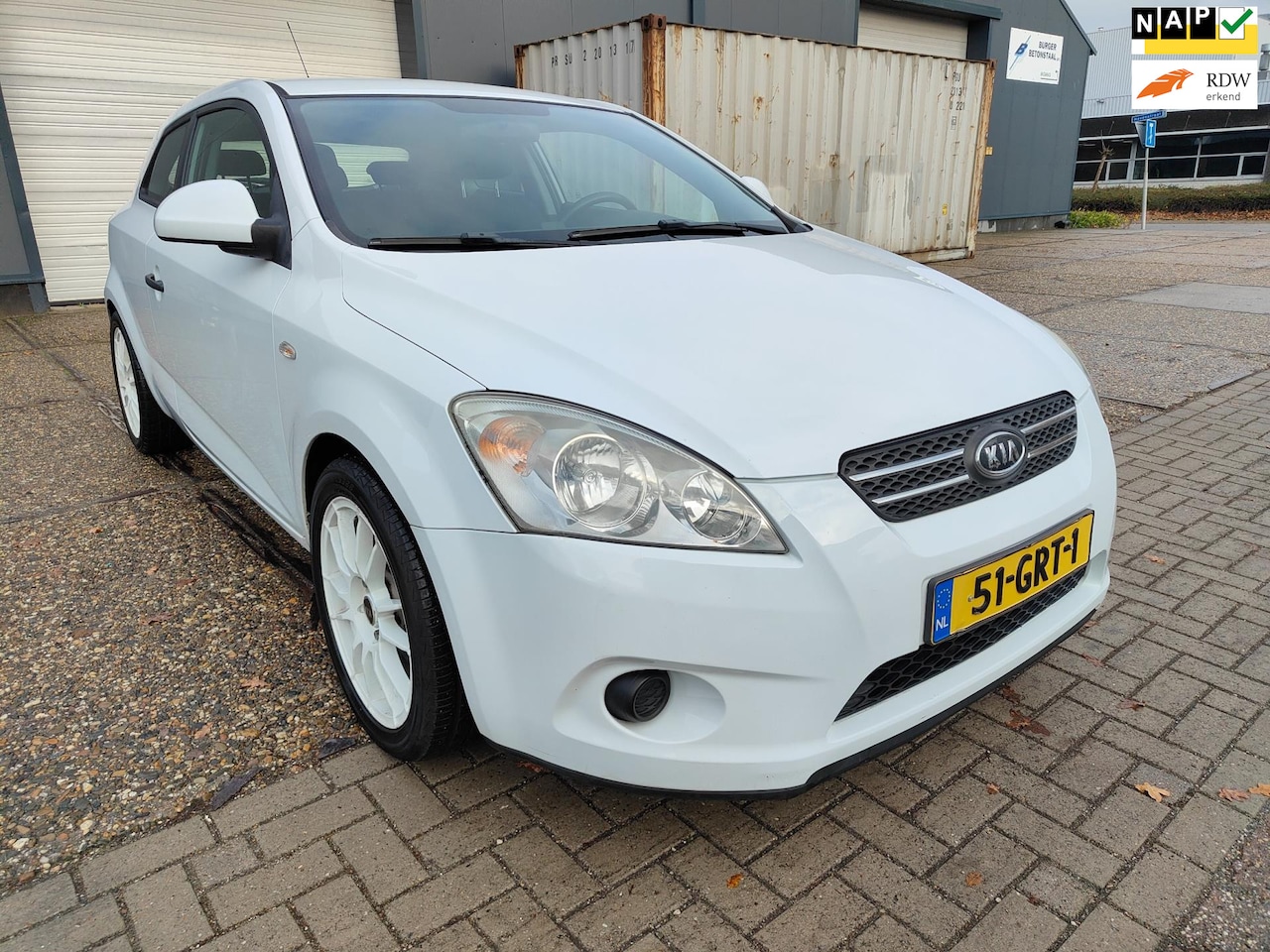 Kia Pro cee'd - 1.4 Challenge 1.4 Challenge ( Apk 4-11-2026 ) - AutoWereld.nl
