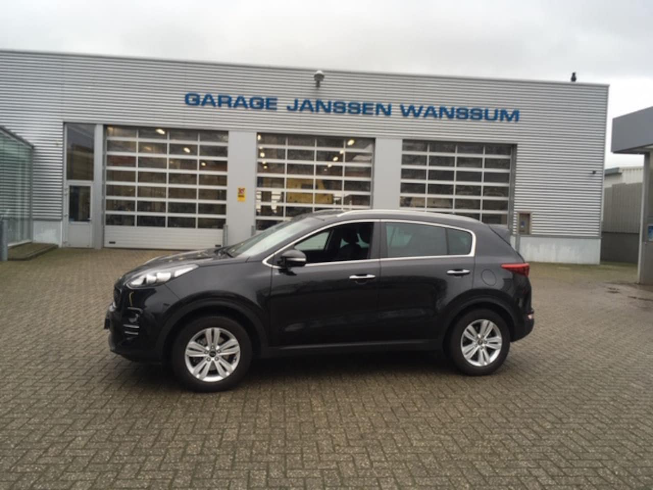 Kia Sportage - 1.6 GDI ISG 2WD H6 NAVI TREKHAAK - AutoWereld.nl
