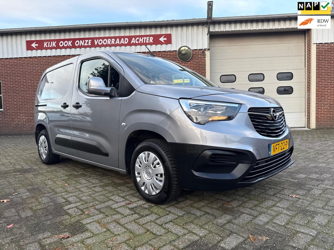 Opel Combo - 1.5D L1 Edition euro 6 airco cruise control - AutoWereld.nl
