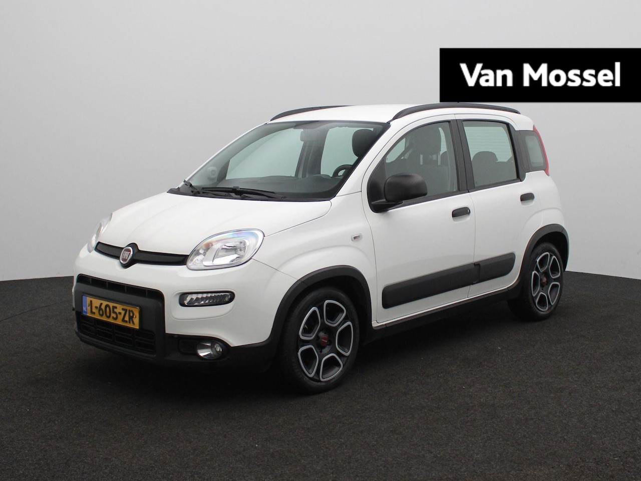 Fiat Panda - 1.0 Hybrid City Life | Airco | Apple Carplay/Android Auto | Parkeersensoren - AutoWereld.nl