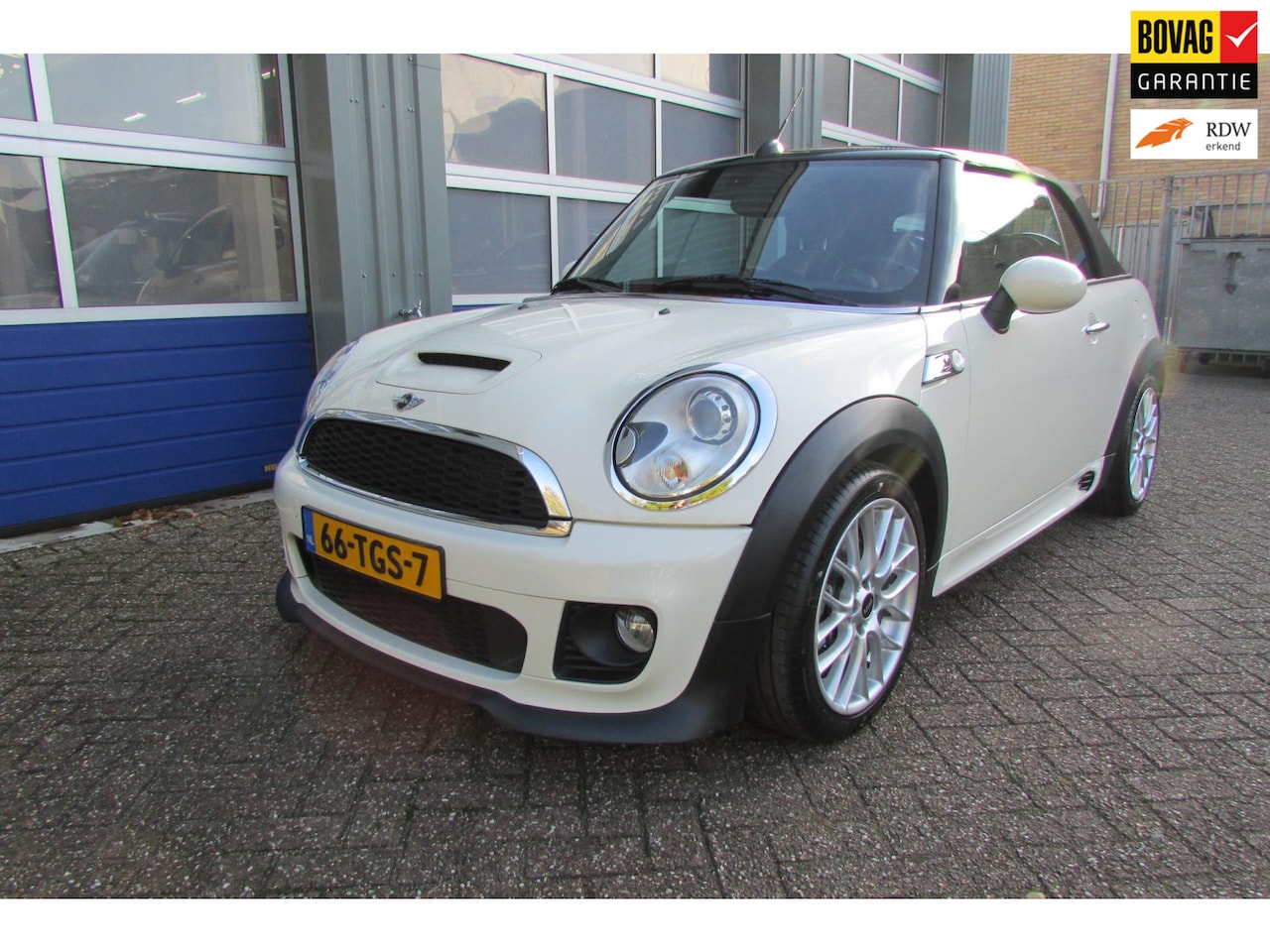 MINI Cabrio - 1.6 Cooper S I Chili I Leder I John Works I Navi I H&K - AutoWereld.nl