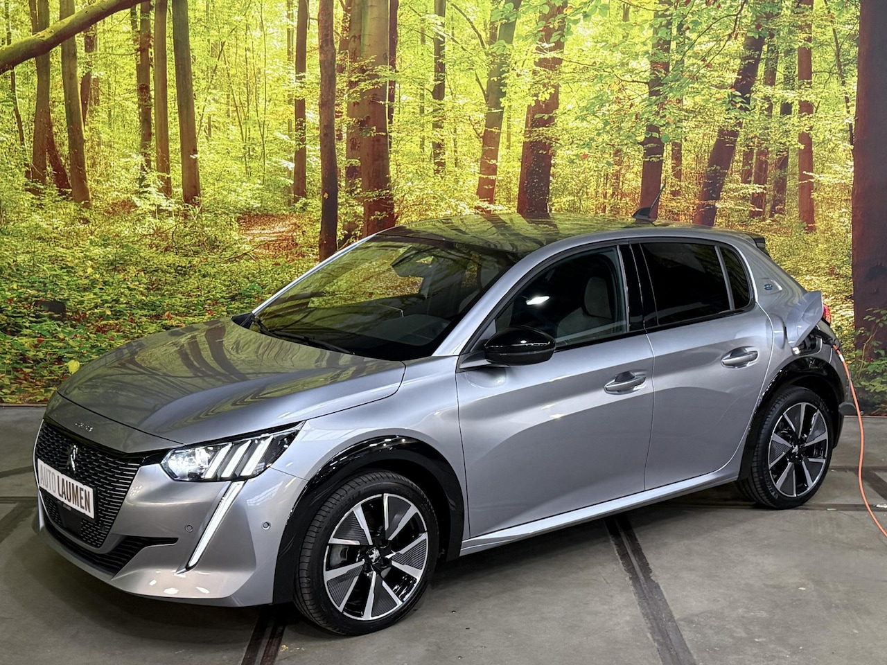 Peugeot e-208 - EV GT Pack 50 kWh Full Electric 3 Fase Automaat Panodak Leder Alcantara LED 17 Inch 360 Ca - AutoWereld.nl