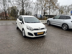 Kia Rio - 1.2 CVVT World Cup Edition CRUISE LEER AIRCO PDC