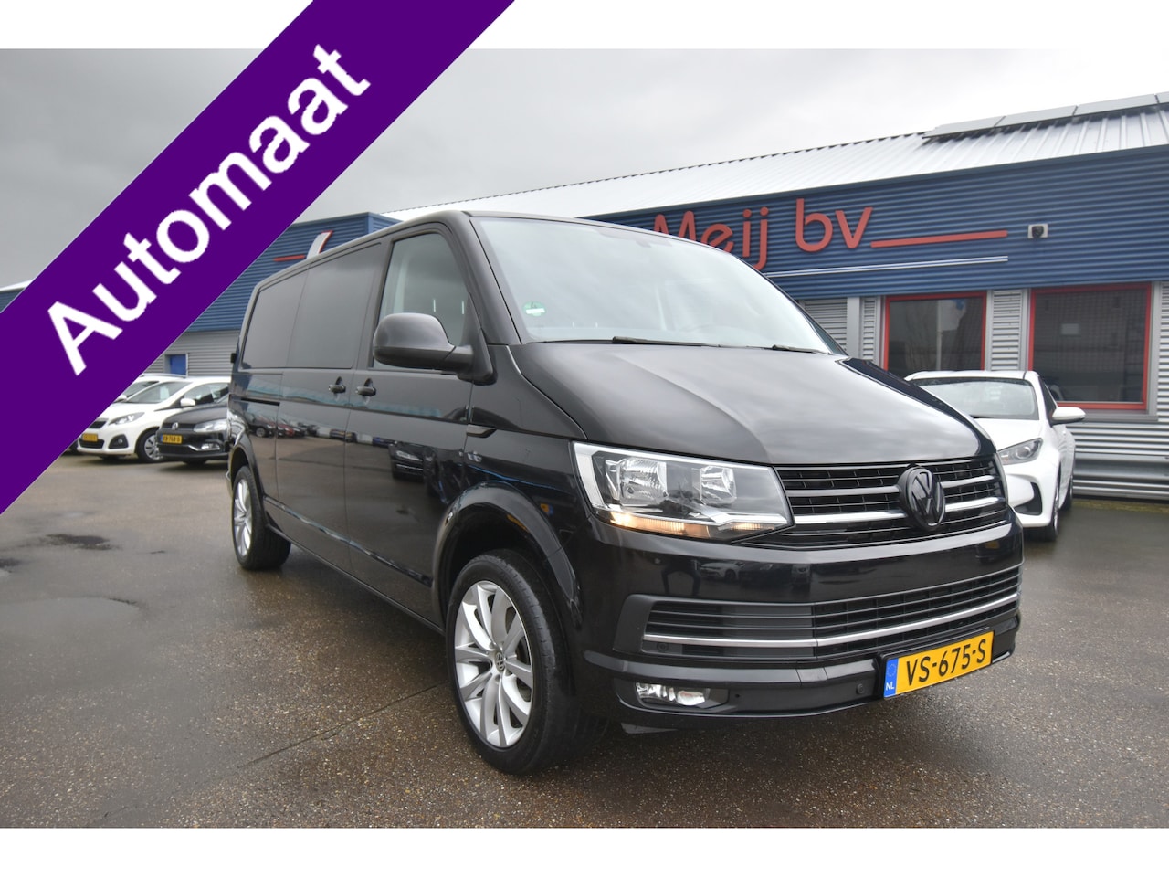 Volkswagen Transporter - 2.0 TDI L2H1 DC Highline 2.0 TDI L2H1 DC Highline , TREKHAAK , PDC V+A , SCHUIFDEUR L+R , MISTL V , NAVI VIA  APP - AutoWereld.nl