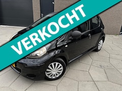 Toyota Aygo - 1.0-12V Cool|AIRCO|5 Deurs|leuk vlot karretje | ZWART Metallic