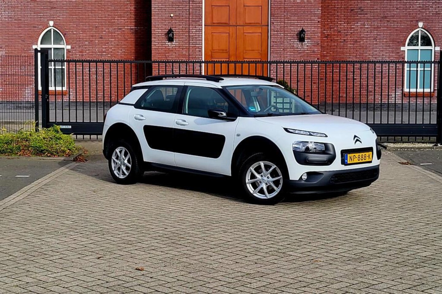 Citroën C4 Cactus - 1.2 PureTech Feel / Airco / Nap / Nette Auto / Nieuwe Apk - AutoWereld.nl